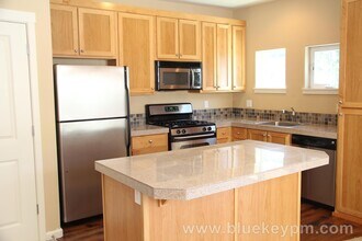 22862 SW Forest Creek Dr in Sherwood, OR - Building Photo - Building Photo