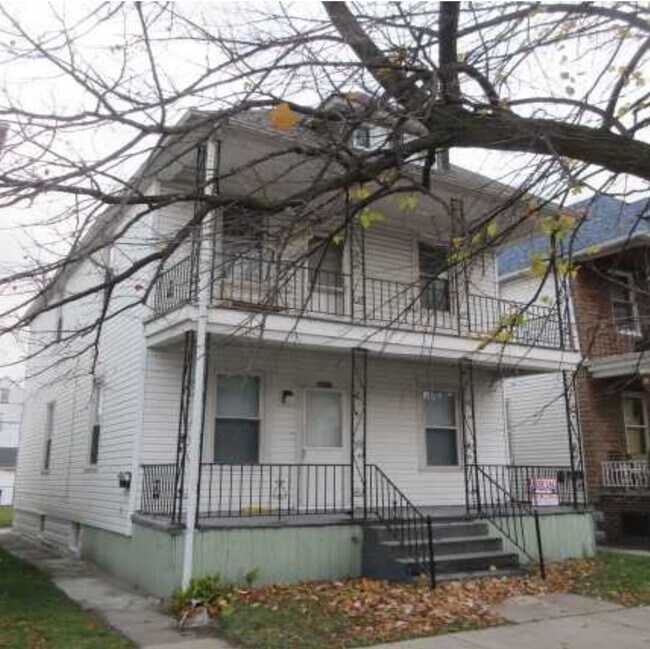9479 McDougall St Rentals in Hamtramck, MI