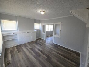 143 W 35th St in Indianapolis, IN - Building Photo - Building Photo