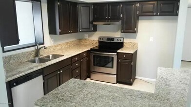 901 S Eli Dr in Tucson, AZ - Building Photo - Building Photo