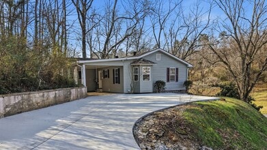 241 McKeel Ln in Chattanooga, TN - Building Photo - Building Photo