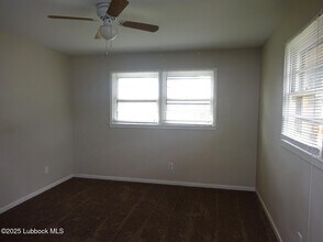 5204 14th St in Lubbock, TX - Building Photo - Building Photo