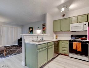 3190 Tarpon in Las Vegas, NV - Building Photo - Building Photo