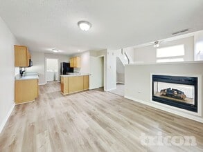 6674 Largo Ln in Plainfield, IN - Foto de edificio - Building Photo