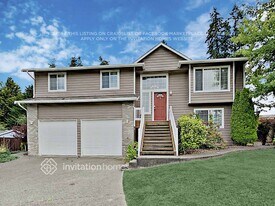 2225 23rd St Pl SE in Puyallup, WA - Building Photo