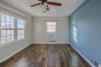 445 5th St in Idaho Falls, ID - Building Photo - Building Photo