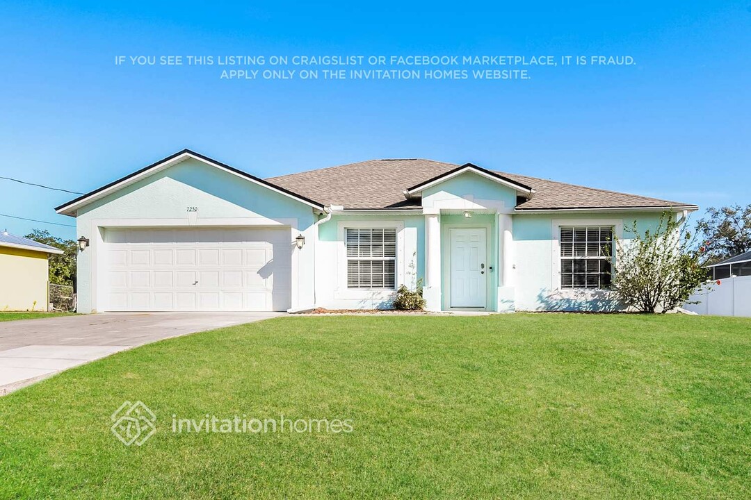 7250 Totem Ave in North Port, FL - Building Photo