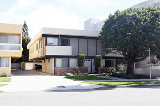 3618 Clarington Ave in Los Angeles, CA - Building Photo - Building Photo