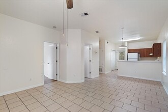2908 Whisper Oaks Ln in Georgetown, TX - Foto de edificio - Building Photo