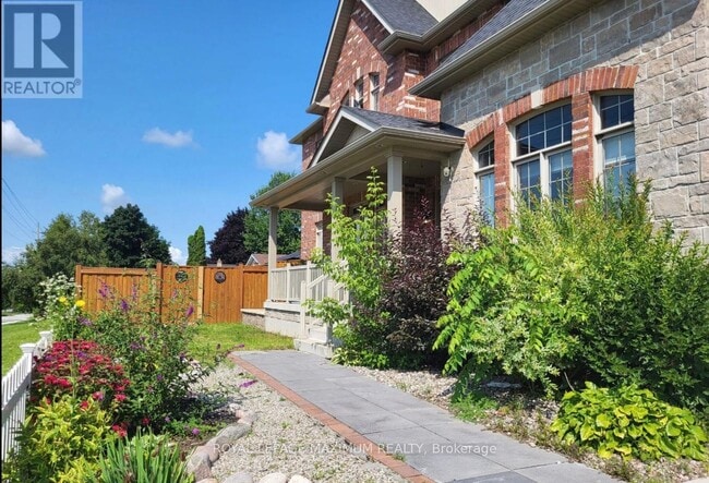property at 2 Philson Ct