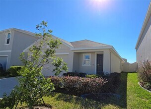 35950 Sunflower Hl Dr in Zephyrhills, FL - Building Photo - Building Photo