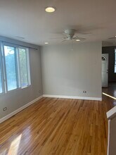 1638 N Washtenaw Ave, Unit 2 in Chicago, IL - Building Photo - Building Photo