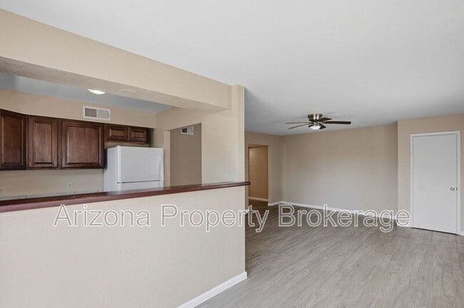 property at 607 W Rio Salado Pkwy