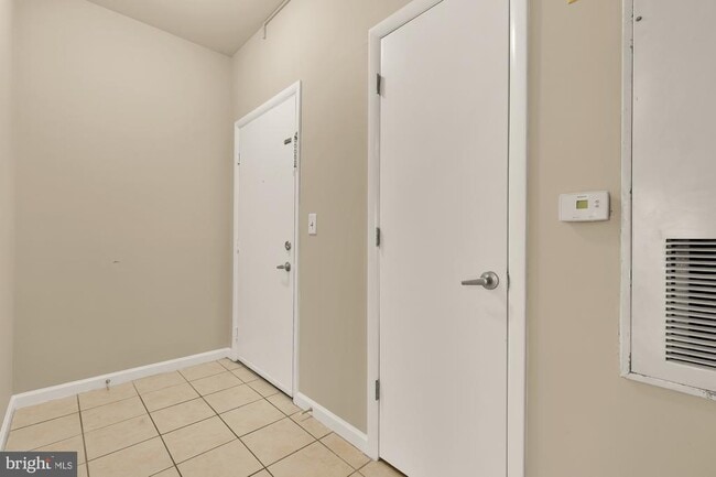 1201 East-West Hwy in Silver Spring, MD - Building Photo - Building Photo