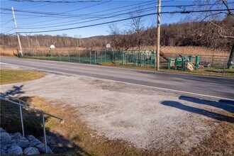 33 Holmes Rd in Holmes, NY - Building Photo - Building Photo