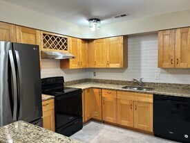 208 Devon Way, Unit 208 Devon Way in Levittown, PA - Building Photo