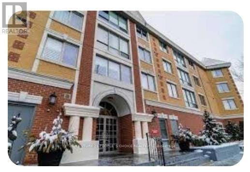 211-211 Randolph Rd in Toronto, ON - Building Photo