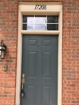 17208 Chesapeake Cir in Commerce Township, MI - Building Photo