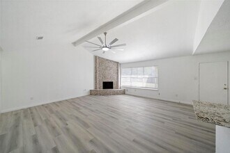5726 Yorkgate Dr in Spring, TX - Building Photo - Building Photo