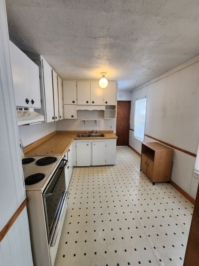 property at 207 7th Ave