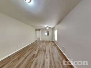 3919 Day Bridge Pl in Ellenton, FL - Foto de edificio - Building Photo