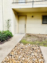 10075 Westpark Dr in Houston, TX - Building Photo - Building Photo