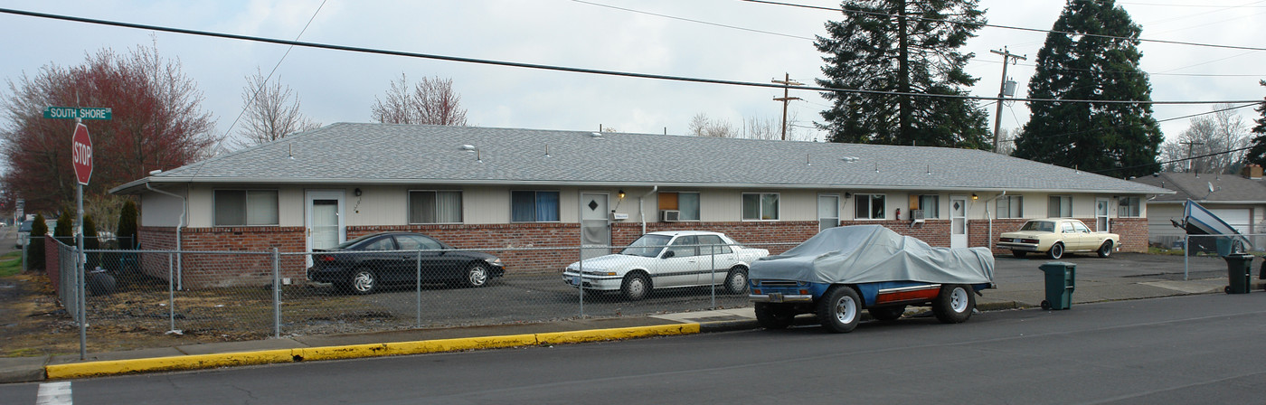 2701-2709 S Shore Dr SE in Albany, OR - Building Photo