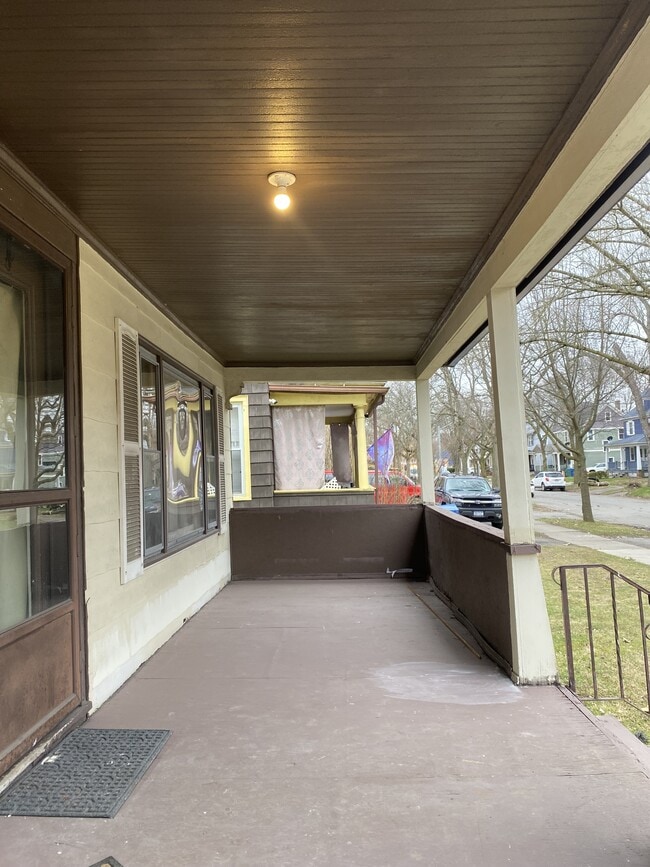 122 Hobart St in Rochester, NY - Building Photo - Building Photo