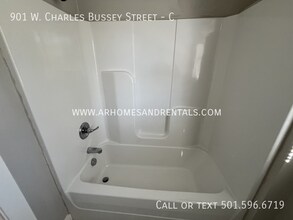 901 W Charles Bussey Ave in Little Rock, AR - Building Photo - Building Photo