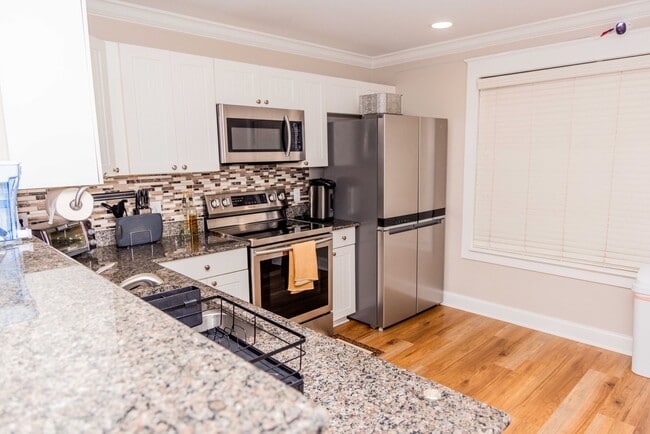 1850 Candlewood Ct in Charlottesville, VA - Building Photo - Building Photo