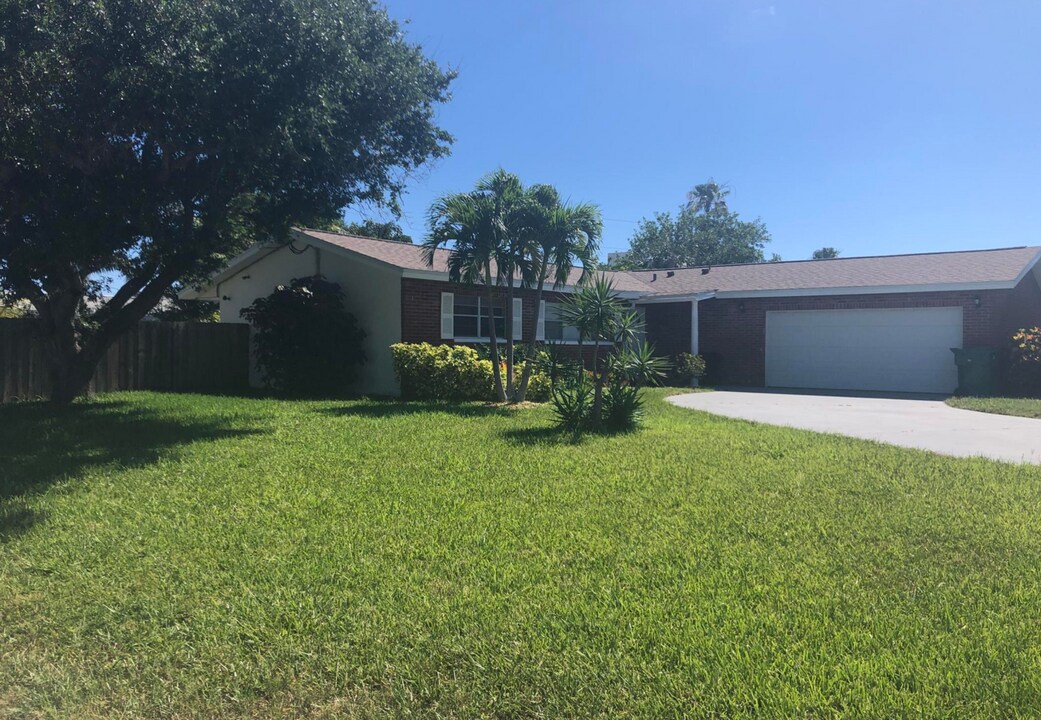 232 Terrace Shores Dr in Indialantic, FL - Building Photo