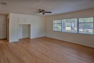 1102 Sunset Point Rd in Clearwater, FL - Building Photo - Building Photo