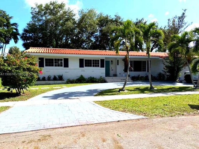 1760 NE 139th St in North Miami, FL - Building Photo - Building Photo