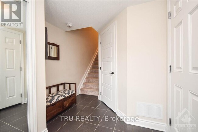 787 Mayfly Cres in Ottawa, ON - Building Photo - Building Photo