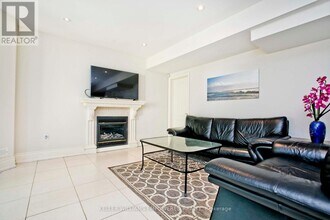 206 Kingsdale Ave in Toronto, ON - Building Photo - Building Photo