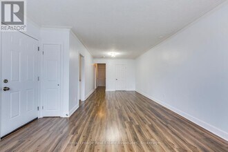 210 Habitant Dr in Toronto, ON - Building Photo - Building Photo