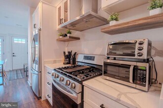 413 Delafield Pl NW in Washington, DC - Building Photo - Building Photo