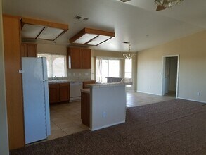 7015 Cascade Rd in Joshua Tree, CA - Building Photo - Building Photo