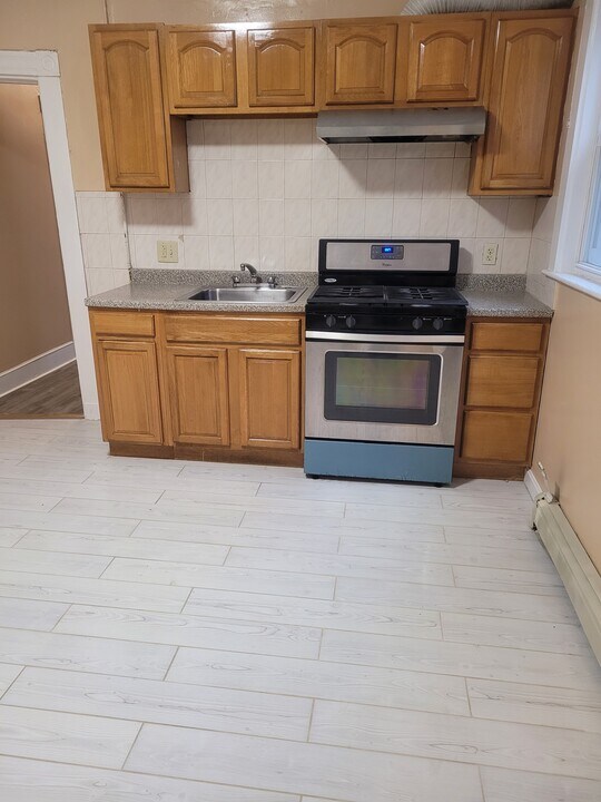 172 Westville St in Boston, MA - Building Photo