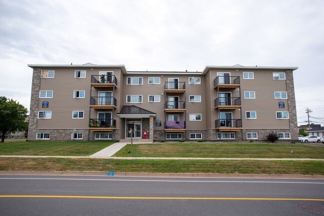 458 Priestman St in Fredericton, NB - Building Photo - Building Photo