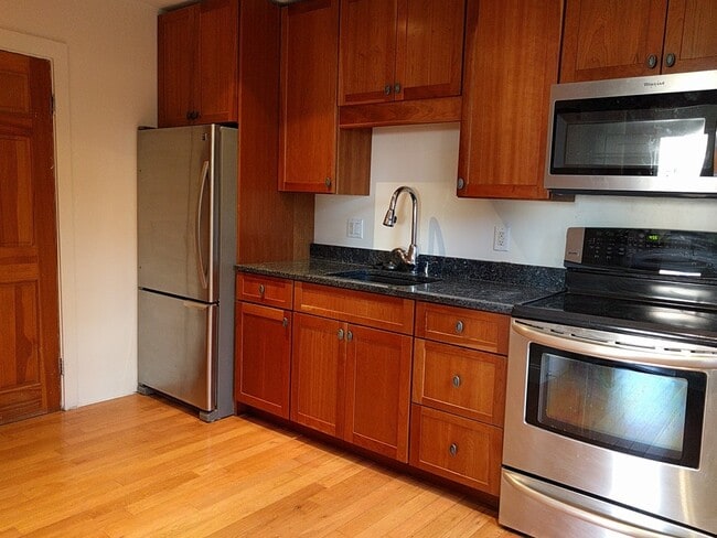 4 Bedford St, Unit R1