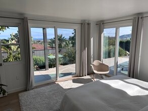 1252 De la Guerra Rd in Santa Barbara, CA - Foto de edificio - Building Photo