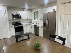 1416 Weaver Ave in Petersburg, VA - Building Photo - Building Photo