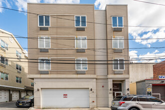 The Abbey in West New York, NJ - Foto de edificio - Building Photo