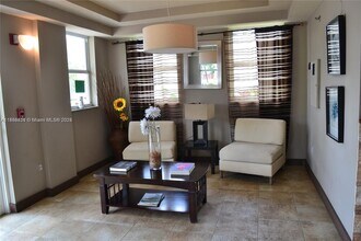 80 S Shore Dr in Miami Beach, FL - Building Photo - Building Photo