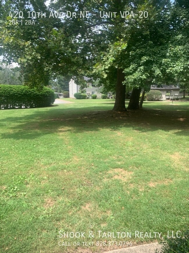 property at 420 10th Ave Dr NE