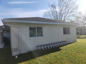 4254 Cynthia Terrace in North Port, FL - Foto de edificio - Building Photo