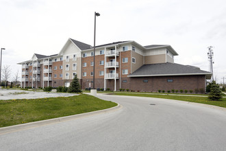 Thomas Place Orland Park in Orland Park, IL - Foto de edificio - Building Photo