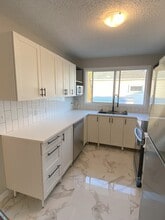 10612 154 St NW in Edmonton, AB - Building Photo - Building Photo