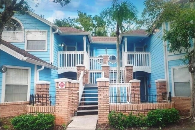 2719 N Poinciana Blvd
